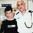 "רוצה מדים כחולים" חבא