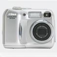 Nikon Coolpix 3100 מלפנים