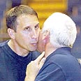 עם דייויד בלאט. עדיין לא החלטתי לגבי העונה הבאה