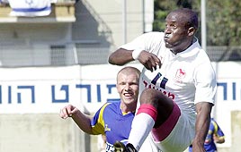 ארנסט איטצ'י. התאמן כרגיל