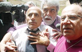 פיטר הונאם ומרדכי ואנונו