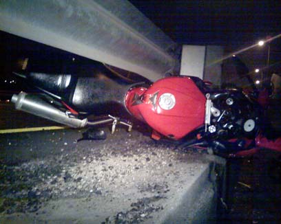 תאונת הדרכים הבוקר. נהג האופנוע איבד שליטה