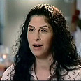 גליה (אפרת בן צור). מה בדיוק היא מלמדת שם?