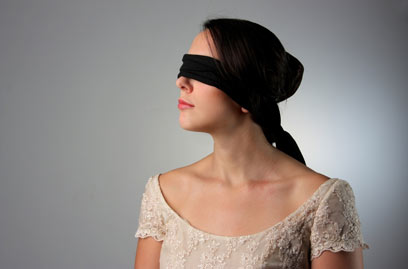 נשים רבות מעדיפות לא לראות כלום במהלך הסקס (צילום: shutterstock) (צילום: shutterstock)