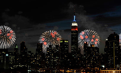חוגגים את ארבעה ביולי בניו יורק  (צילום: AP) (צילום: AP)