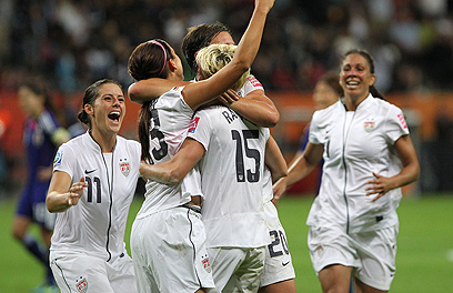 נבחרת הנשים של ארצות הברית. יותר מעניינת מהגברים (צילום: AFP) (צילום: AFP)