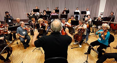 רוברט פטרנוסטרו התזמורת הקאמרית הישראלית (צילום: רויטרס) (צילום: רויטרס)