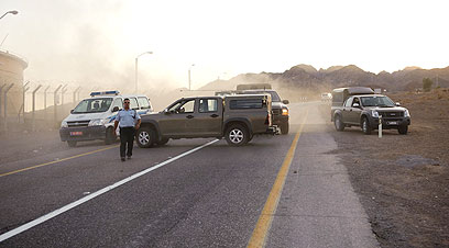 כוחות הביטחון בכניסה לאילת יממה לאחר מתקפת הטרור (צילום: בן קלמר) (צילום: בן קלמר)