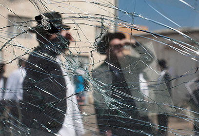 Damage caused to Ashdod yeshiva (Photo: EPA)