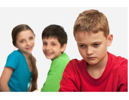 אמא, אין לי חברים! איך נעזור לילד להשתלב?