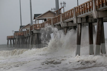 ההוריקן מתקרב לצפון קרוליינה (צילום: AFP) (צילום: AFP)