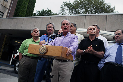 ראש העיר ניו-יורק, מייקל בלומברג. "אל תהיו טיפשים" (צילום: AFP) (צילום: AFP)