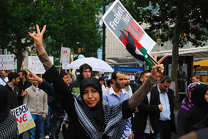 Islamists march in Berlin (Photo: Zach Goldberger)
