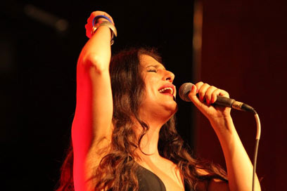 הנה היא, זמרת השנה שלכם, מירי מסיקה (צילום: אלי אלגרט) (צילום: אלי אלגרט)