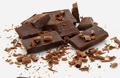 מוצרי קקאו ושוקולד עשירים בפלבנול הורידו את לחץ הדם (צילום: shutterstock) (צילום: shutterstock)