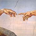 אצבע האלוהים מציור הקפלה הסיסטינית 
