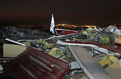 Razing of structures completed in Migron overnight (Photo: Gil Yohanan)
