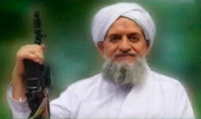 פיגועי טרור נגד מטרות מערביות. מנהיג אל-קאעידה א-זוואהירי (צילום: רויטרס) (צילום: רויטרס)