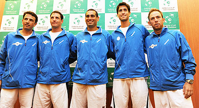 נבחרת הדייויס. שנה די מוצלחת של הטניסאים בכחול-לבן (צילום: יובל חן) (צילום: יובל חן)