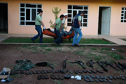 40 אלף נהרגו מאז פתח הנשיא במלחמה נגד קרטלי הסמים ב-2006 (צילום: רויטרס) (צילום: רויטרס)