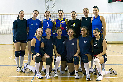 נבחרת הכדורעף נשים. מקוות להצלחה בטורניר (צילום: עוז מועלם) (צילום: עוז מועלם)