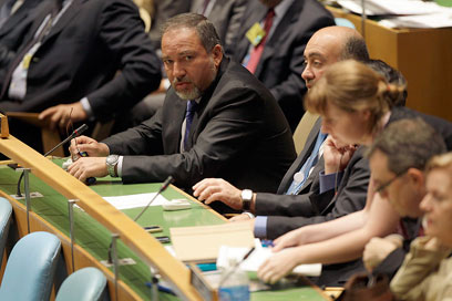 פרושאור ושר החוץ בעצרת הכללית (צילום: AP) (צילום: AP)