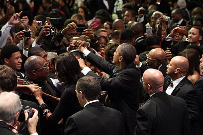 אובמה בכנס. תמיכת השחורים באובמה ירדה מ-83% ל-58% (צילום: MCT) (צילום: MCT)
