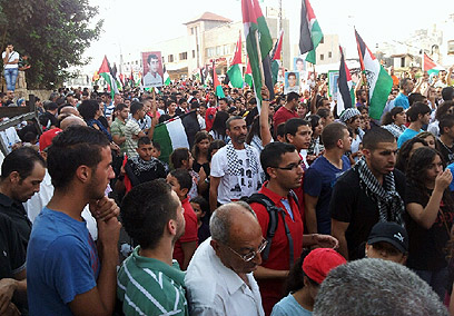 הפגנה בסכנין. האם הערבים עניים בגלל הסכסוך? (צילום: חסן שעלאן) (צילום: חסן שעלאן)