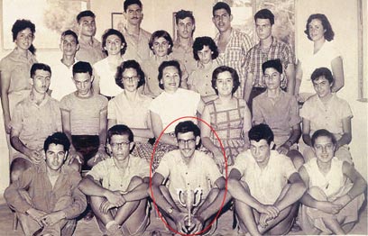 שכטמן בתיכון. "מאלה שהספיק להם להציץ ולהסיק מסקנות" (צילום: באדיבות מרדכי שמואלי)