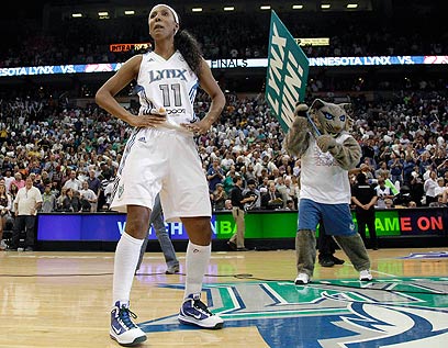 "החלום הגדול: אולמות מפוצצים כמו ב-WNBA" (צילום: AP) (צילום: AP)