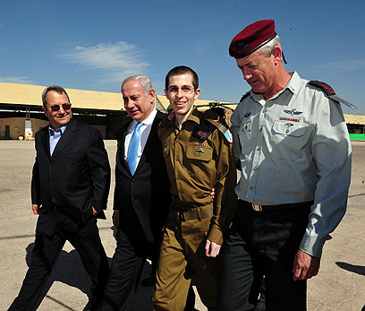 Shalit swap - not in America (Photo: Ariel Hermoni, Defense Ministry)