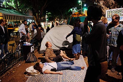 הפגנת מאה הימים למחאה בתל אביב (צילום: בן קלמר) (צילום: בן קלמר)