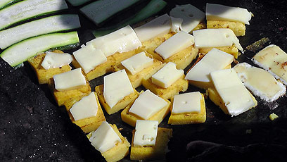 פולנטה עם גבינות (צילום: רפי אהרונוביץ') (צילום: רפי אהרונוביץ')