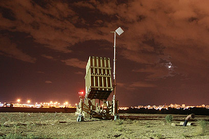סוללת כיפת ברזל, הערב באזור אשדוד  (צילום: שאול גולן, ידיעות אחרונות) (צילום: שאול גולן, ידיעות אחרונות)