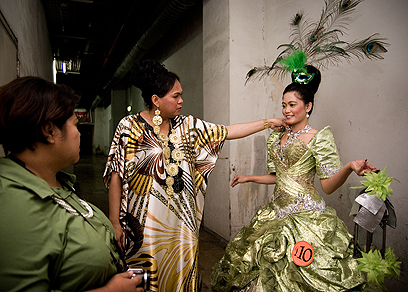 שמלת קצפת  ירוקה. ג'וסלין ביטנקול אצילה שקטה (צילום: חגי לפלר) (צילום: חגי לפלר)
