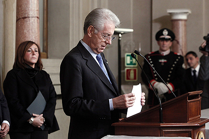 12 שרים בממשלה. ראש ממשלת איטליה מריו מונטי (צילום: EPA) (צילום: EPA)