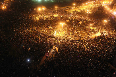 אמש בכיכר א-תחריר (צילום:AFP ) (צילום:AFP )