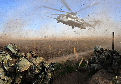 ארה"ב כבר הודיעה על הסגת כוחותיה. חיילים בריטים באפגניסטן (צילום: EPA/SGT WES CALDER RLC/BRITISH MINISTRY OF DEFENCE) (צילום: EPA/SGT WES CALDER RLC/BRITISH MINISTRY OF DEFENCE)