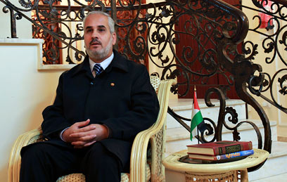 Hamas spokesman Fawzi Barhoum (Photo: AP) (Photo: AP)