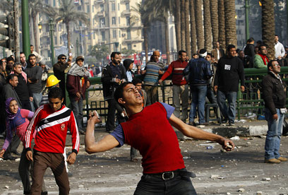 עימותים אלימים בקהיר (צילום: AFP) (צילום: AFP)