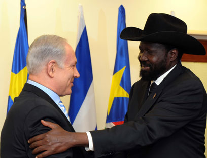 בקרוב אצלך. נשיא דרום סודן סאלבה קיר בישראל (צילום: אבי אוחיון, לע"מ) (צילום: אבי אוחיון, לע