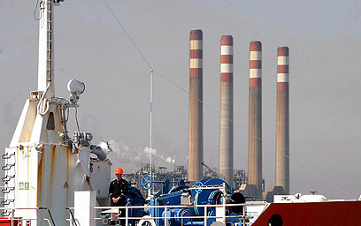 מסוף נפט איראני. סין הצרכנית הגדולה ביותר (צילום: EPA) (צילום: EPA)