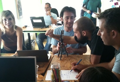 עבודה משותפת ב-HUB Tel Aviv. דגש על חדשנות חברתית (צילום: אייטם מדיה) (צילום: אייטם מדיה)