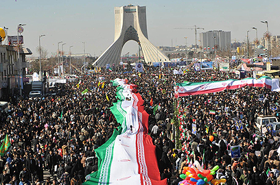 מצעד לציון 33 שנים למהפכה, בשבת בטהרן (צילום: MCT) (צילום: MCT)