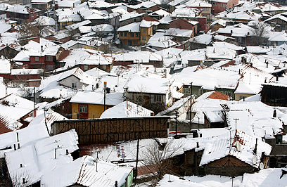 שלג גם באזור אנקרה, טורקיה (צילום: AP) (צילום: AP)