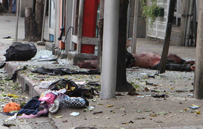 באיראן בטוחים כי "האחראים האמיתיים" חופשיים. זירת הפיגוע בבנגקוק (צילום: AP) (צילום: AP)