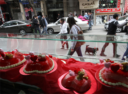 קונדיטוריה בדמשק בוולנטיינ'ז דיי. ירידה במסחר (צילום: AFP) (צילום: AFP)