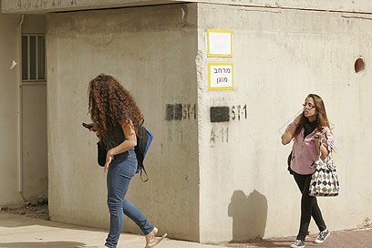סטודנטים במכללת ספיר, הבוקר. נוכחות דלילה (צילום: אליעד לוי) (צילום: אליעד לוי)
