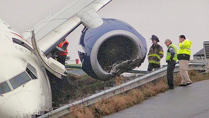 דלתא: למטוס נגרם נזק כבד (צילום: AP) (צילום: AP)