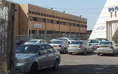 תיכון בבקה אל-גרבייה. ללא מקלט (צילום: חסן שעלאן) (צילום: חסן שעלאן)